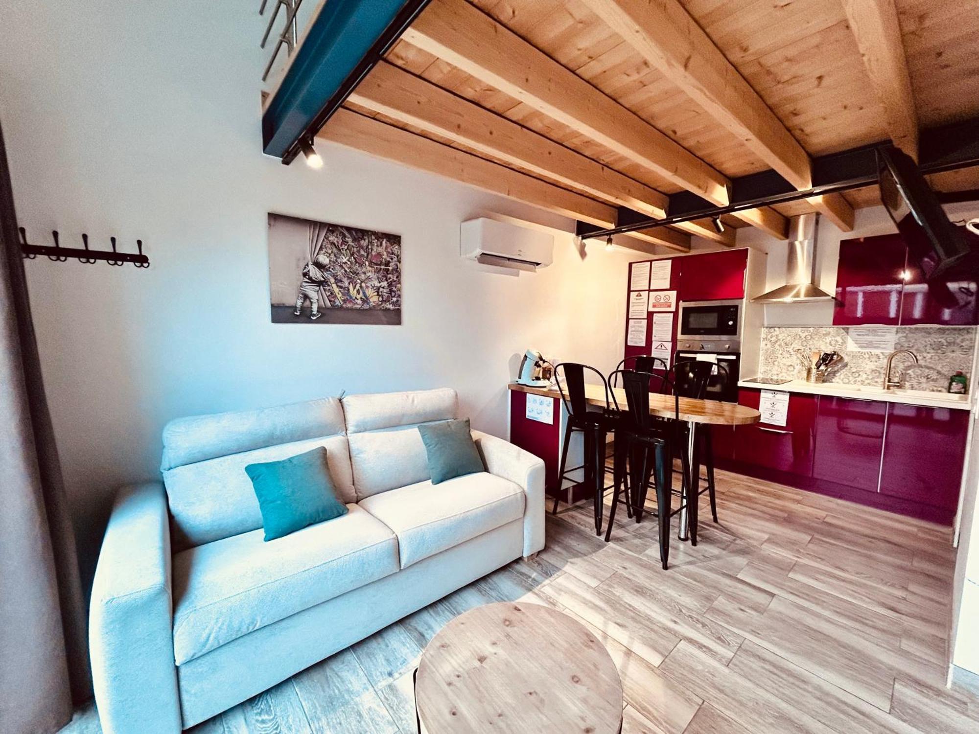 Le Clos De Tanvol - Parking Prive Gratuit- Terrasse Privee - Climatisation 维里埃特 外观 照片