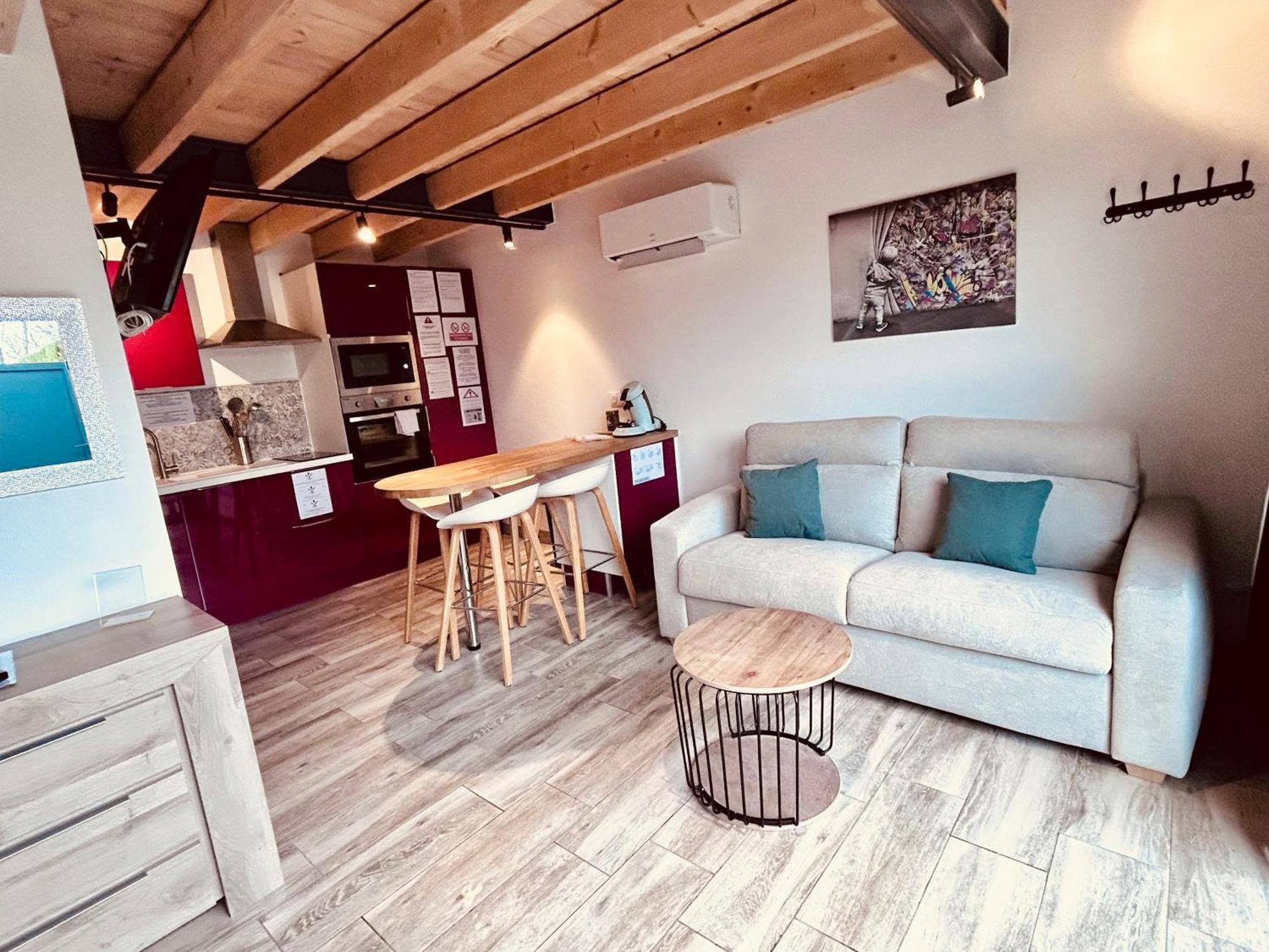 Le Clos De Tanvol - Parking Prive Gratuit- Terrasse Privee - Climatisation 维里埃特 外观 照片