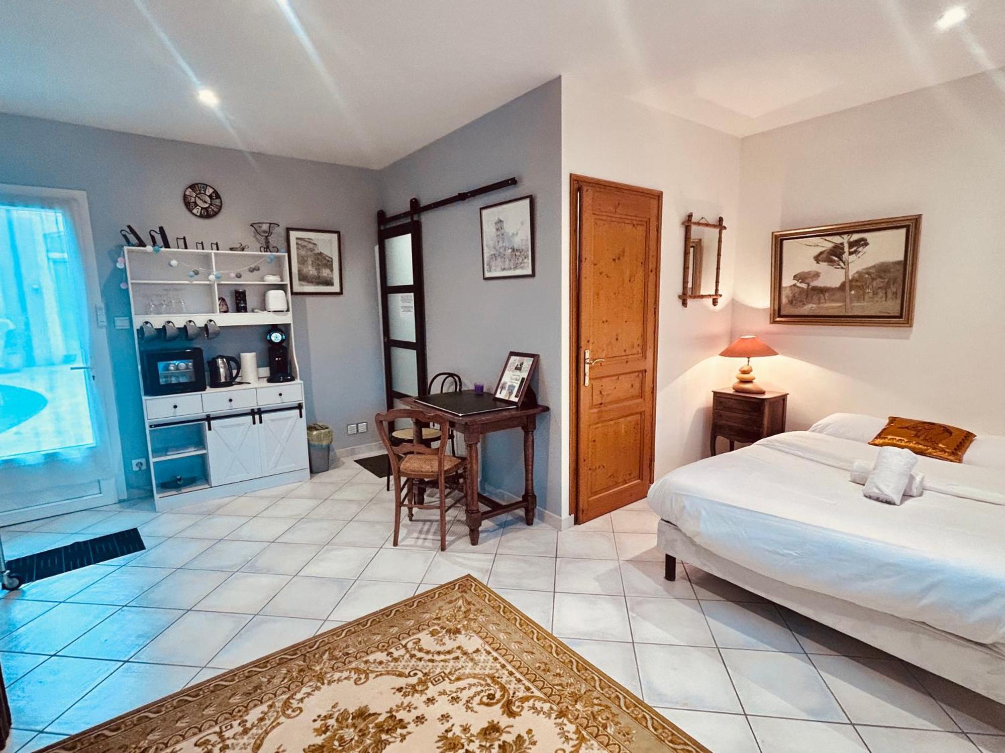 Le Clos De Tanvol - Parking Prive Gratuit- Terrasse Privee - Climatisation 维里埃特 外观 照片
